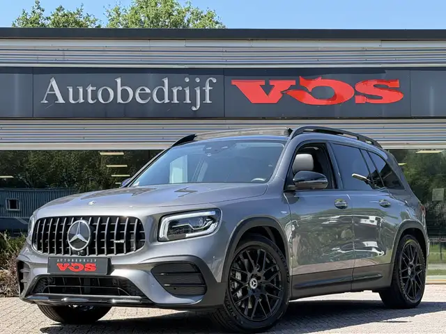 Mercedes-Benz GLB 35 AMG 4MATIC | Panoramadak | 360 camera | Multibeam