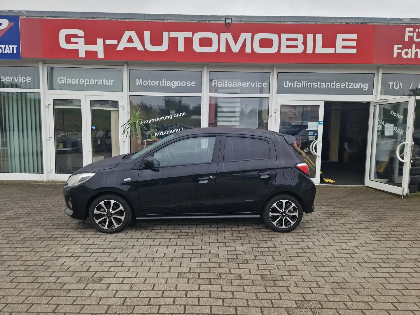 Mitsubishi Space Star -- Kamera+Alu+4xel.FH+DAB-Radio -- Negru - 1