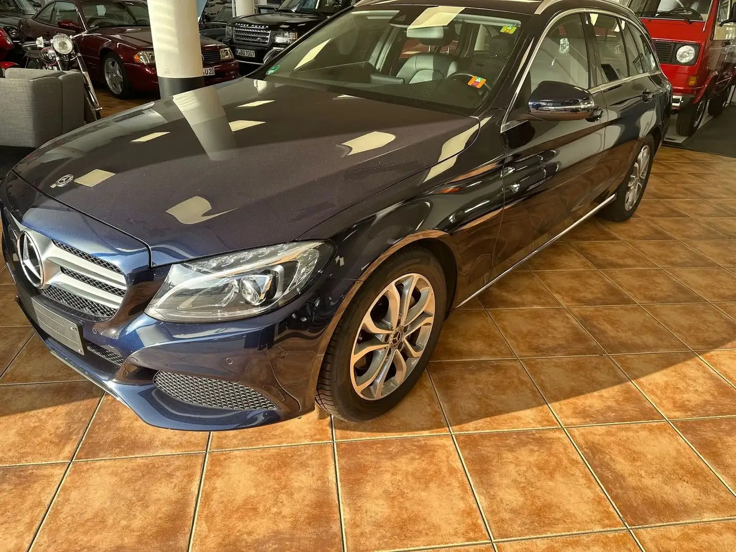 Mercedes-Benz C 250 T CGI, 2.Hand, Scheckheft Blau - 2