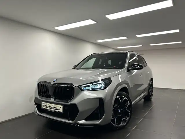 BMW X1 view 7