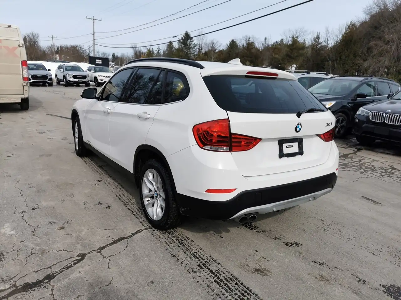 BMW X1 снимка BMW X1