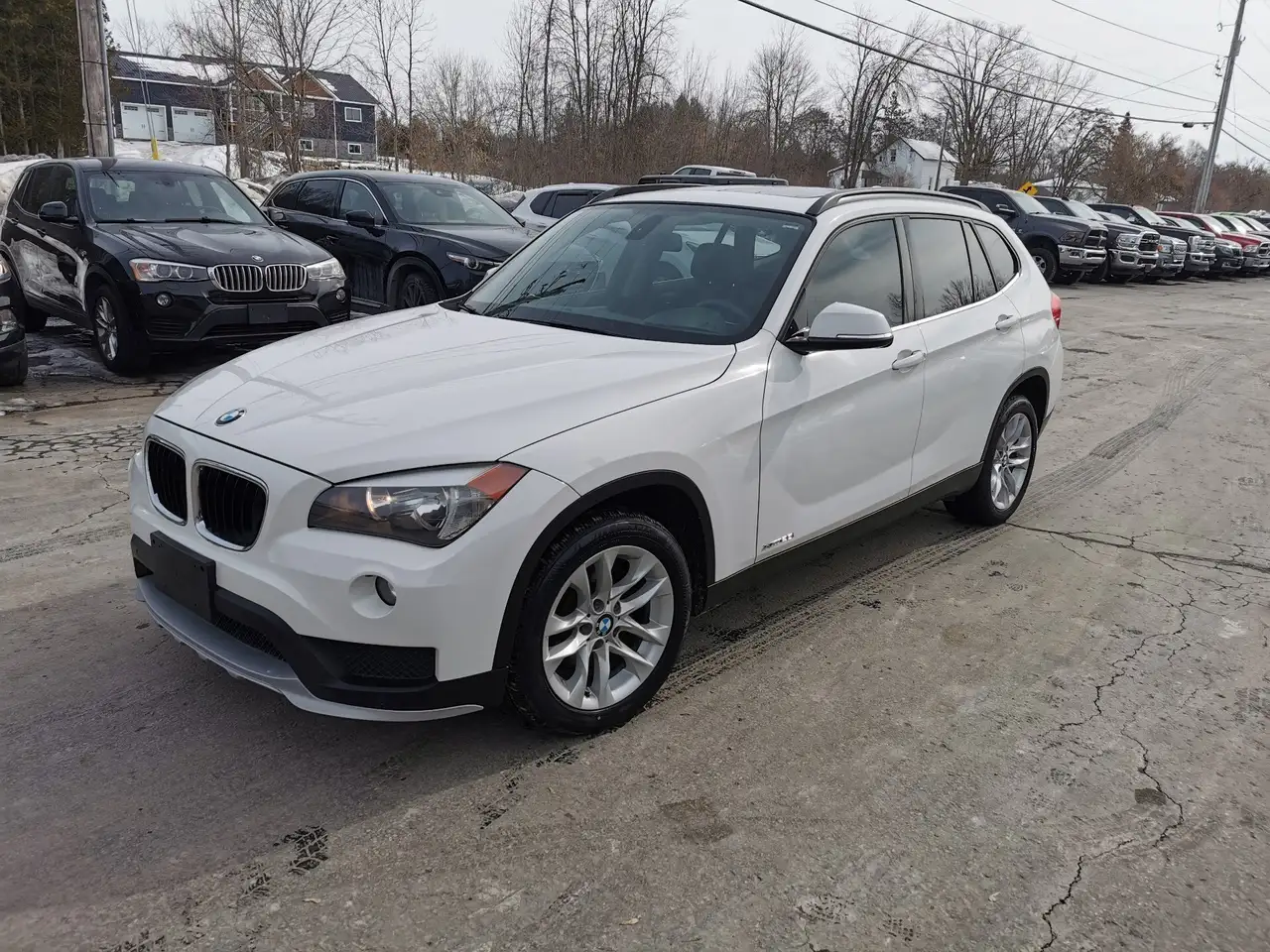 BMW X1 снимка BMW X1