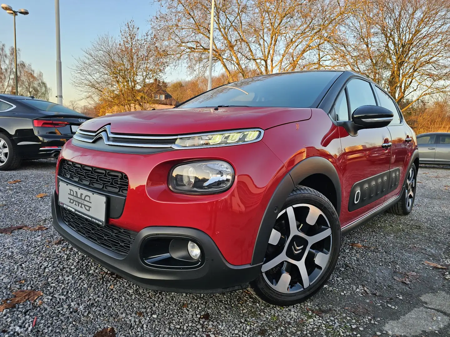 Citroen C3 Shine 1.2 PureTech Rouge - 1