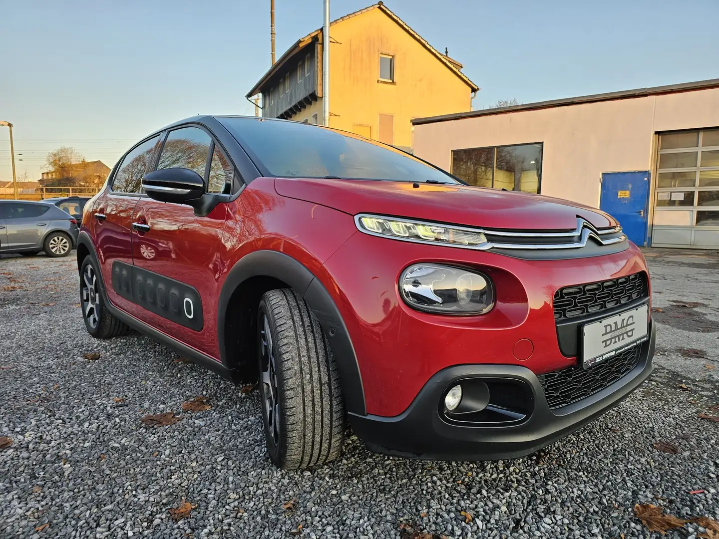 Citroen C3 Shine 1.2 PureTech Rouge - 2