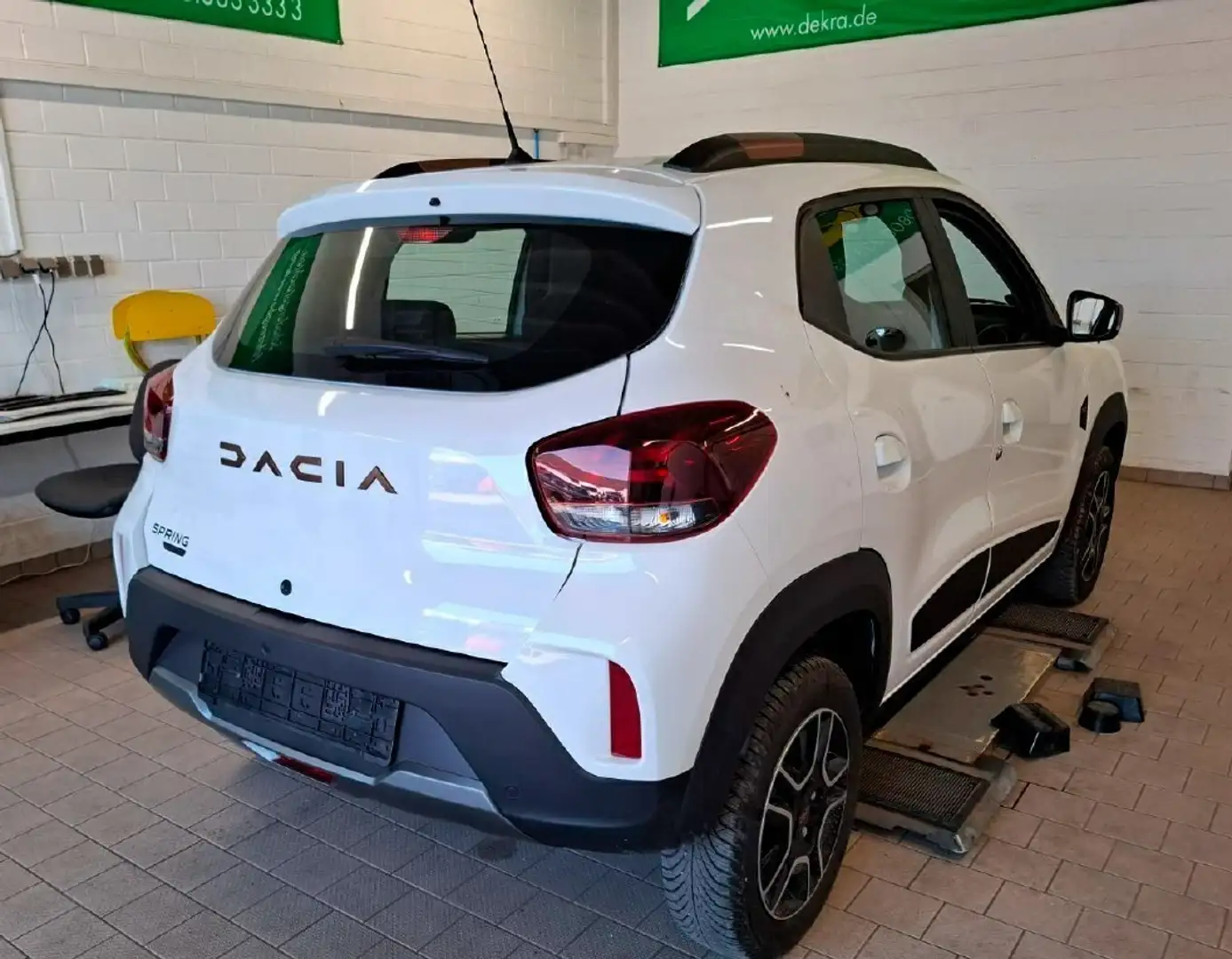Dacia Spring Electric Extreme 65 Allwetter - Kamera Weiß - 2