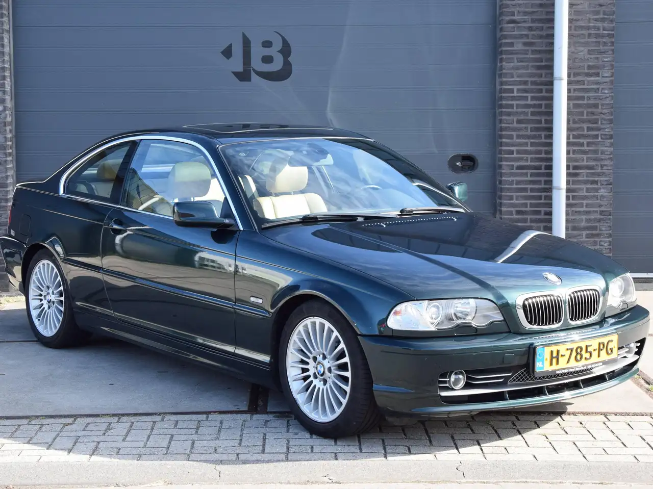 BMW 330Ci Special Edition Oxford Grun II / Individual, foto 2