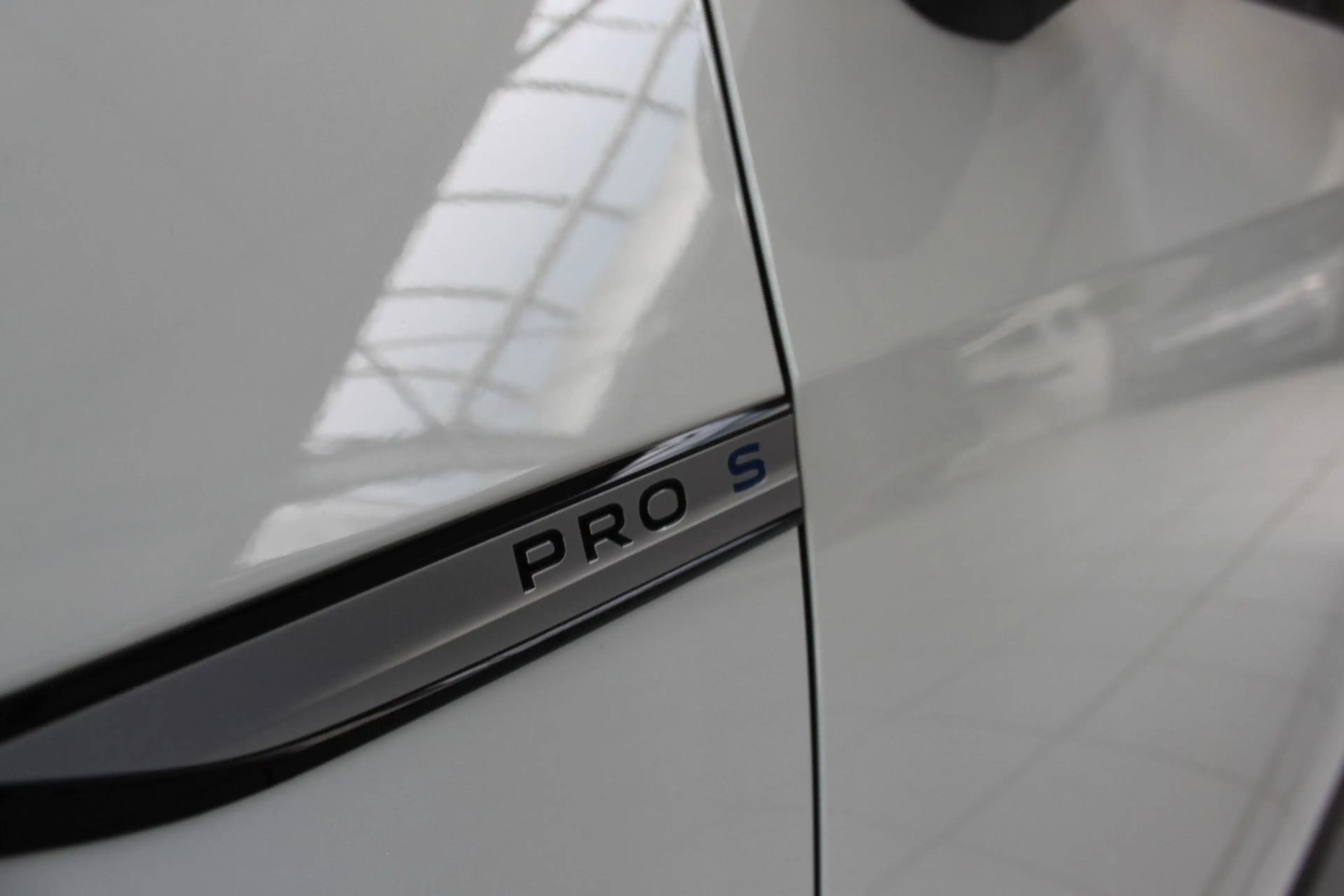 Volkswagen ID.3 Pro S/ALU19"/HUD/KAME/ELESITZE/ACC/STZHZ/NA — photo 4