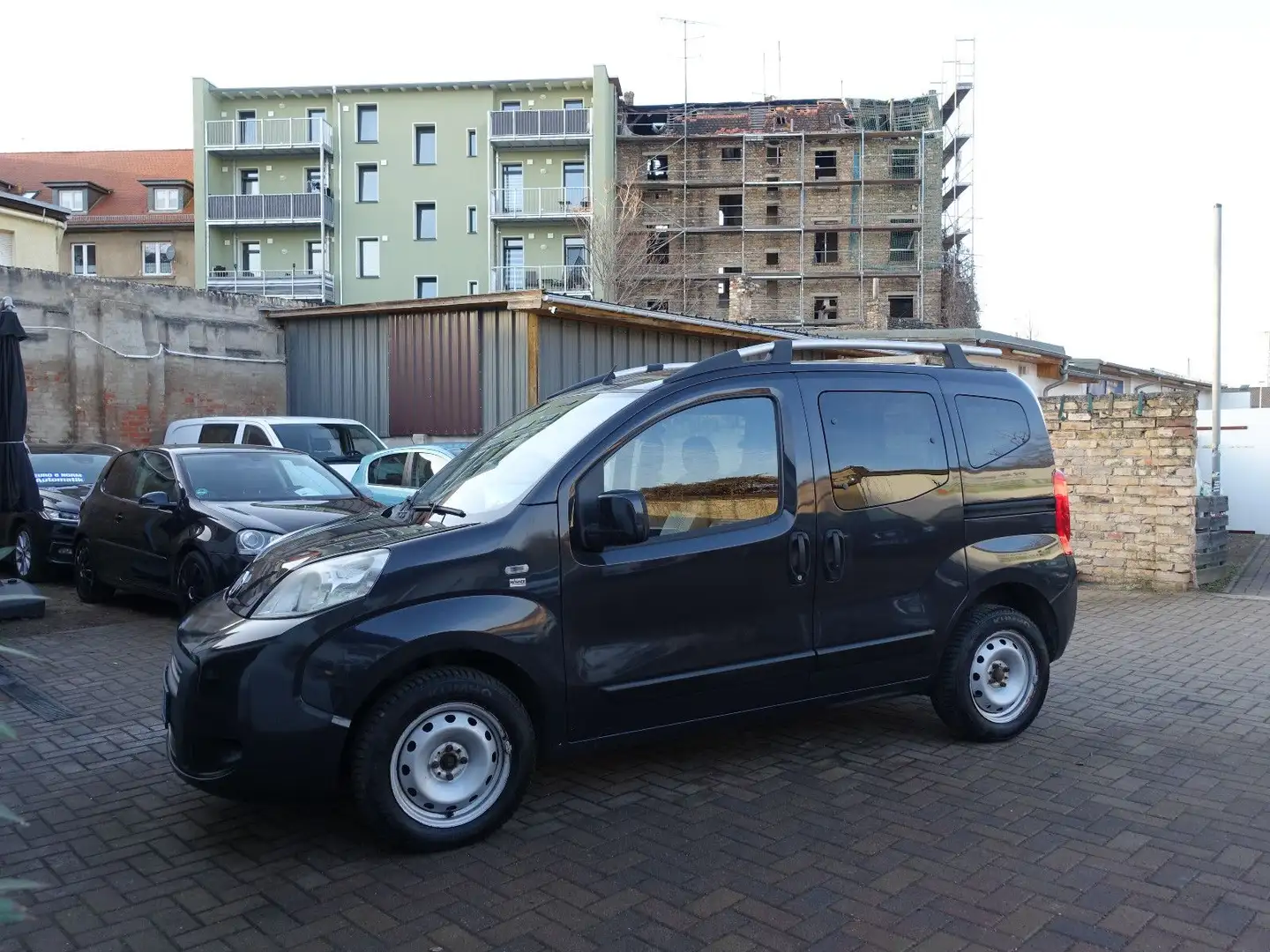 Fiat Qubo 1,3 MY, EU5, Klima, Zahnriemen defekt !! Schwarz - 2