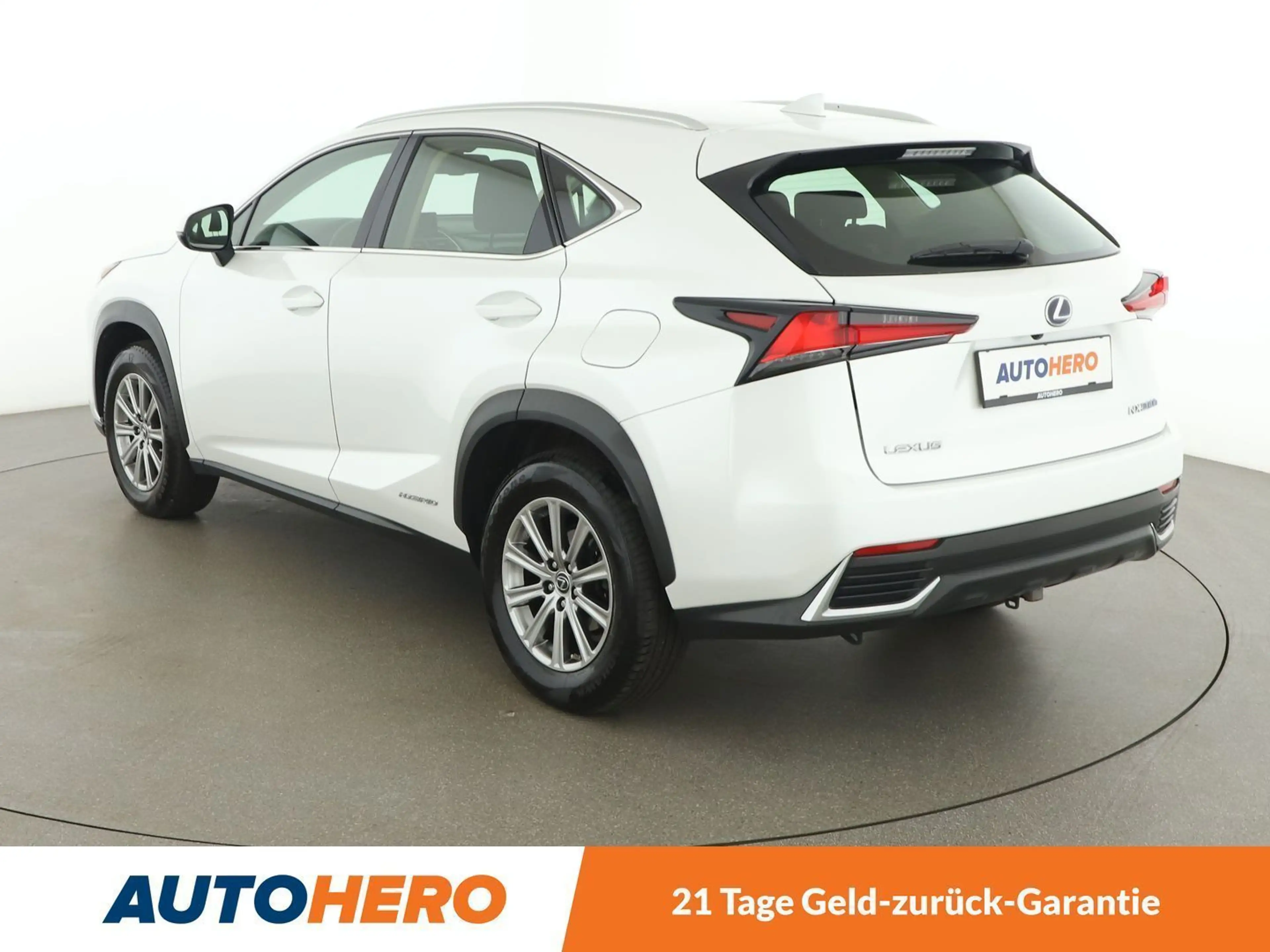 Lexus NX 300h NX 300h E-Four Business Line Aut. *LED*ACC*NAVI* — photo 4