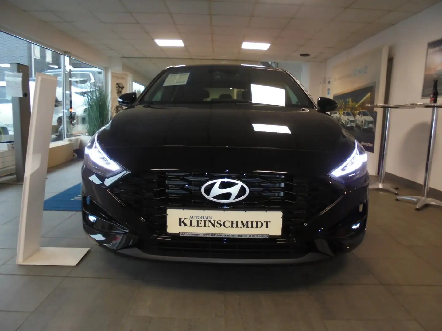Hyundai i30 1.0 Advantage Kamera NAVI LED SofortVerfügba Noir - 2
