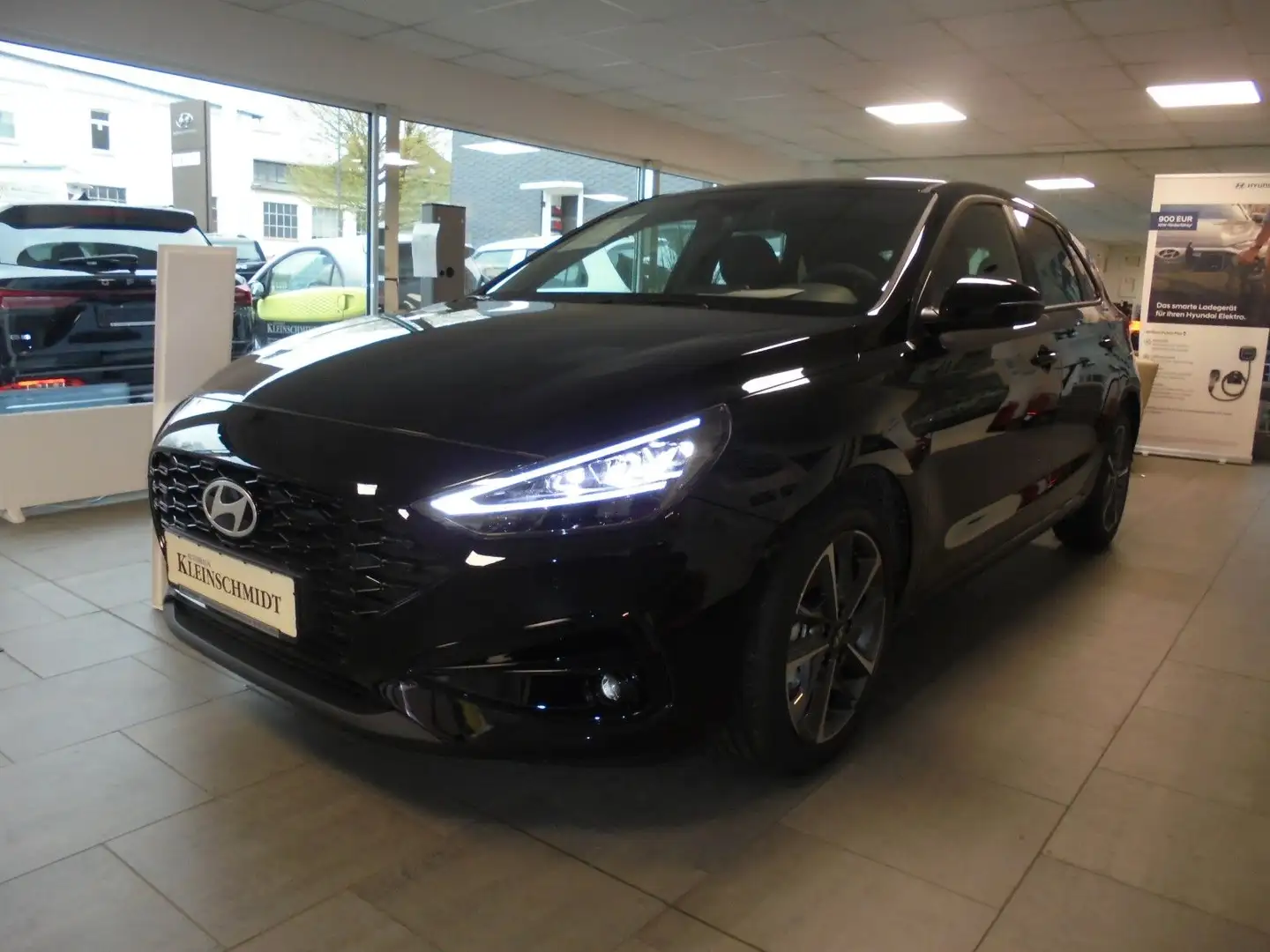 Hyundai i30 1.0 Advantage Kamera NAVI LED SofortVerfügba Noir - 1
