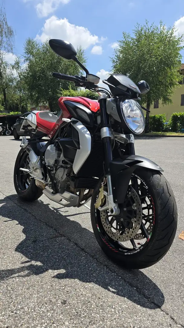 MV Agusta Brutale 800 - 1