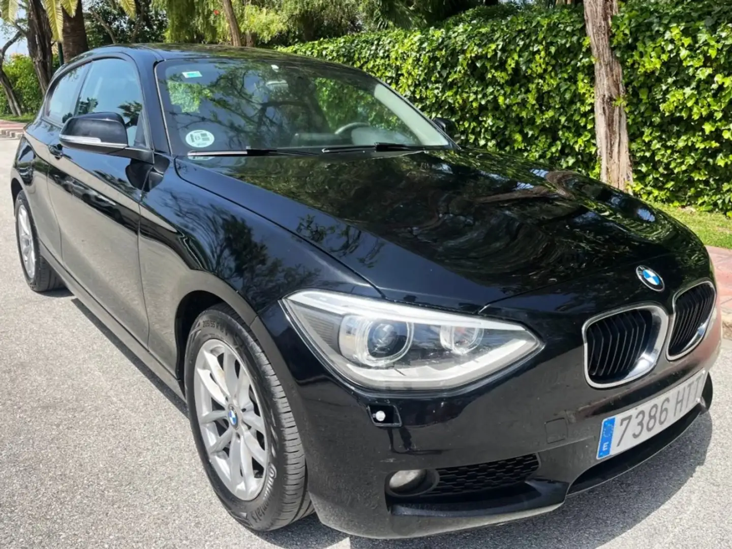 BMW BMW Serie 1 Berlina  Manual de 3 Puertas Negro - 1