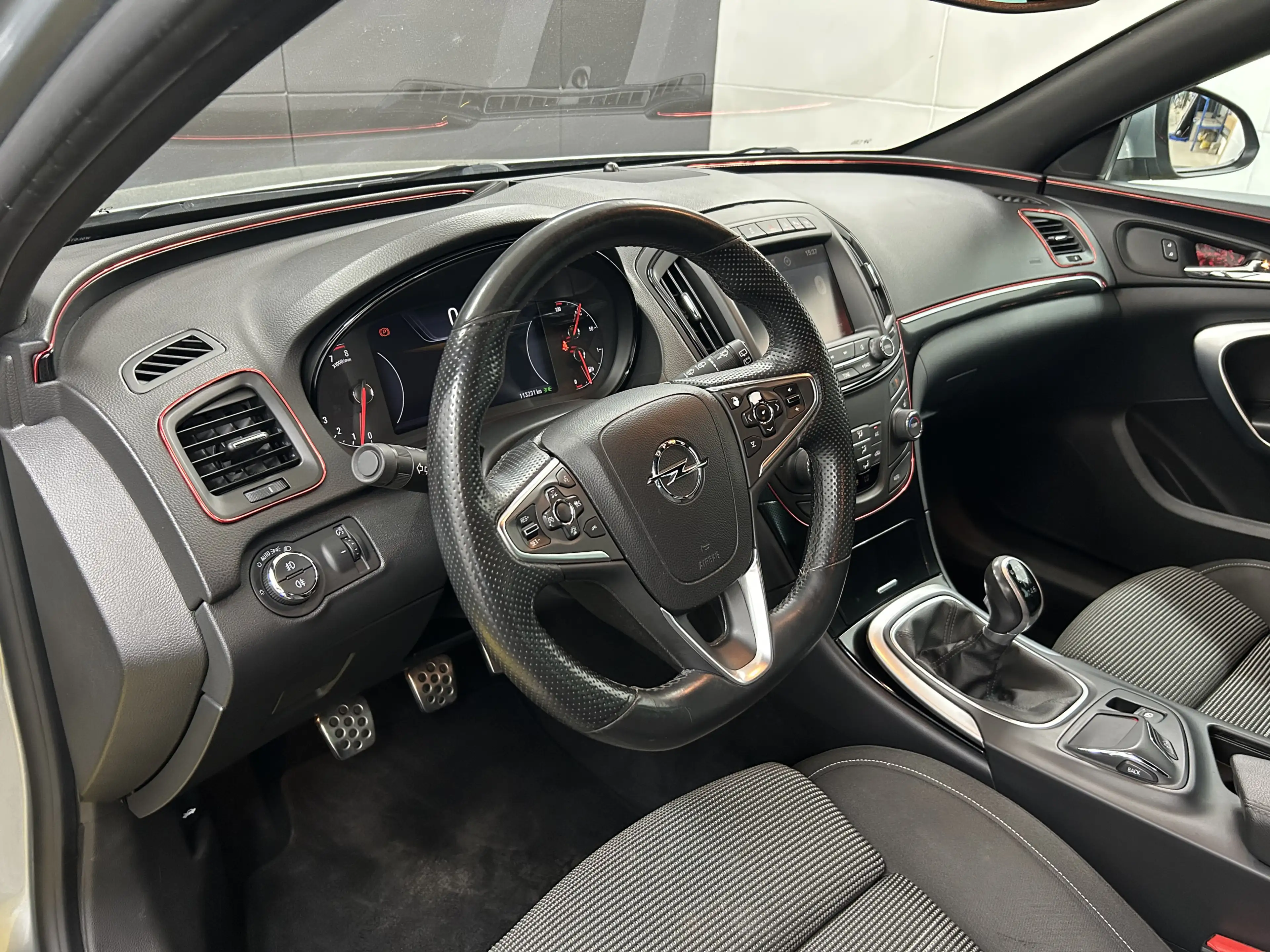 Opel Insignia Sport 4x4 OPC-Line+ACC+BI-Xenon+Keyless — photo 8