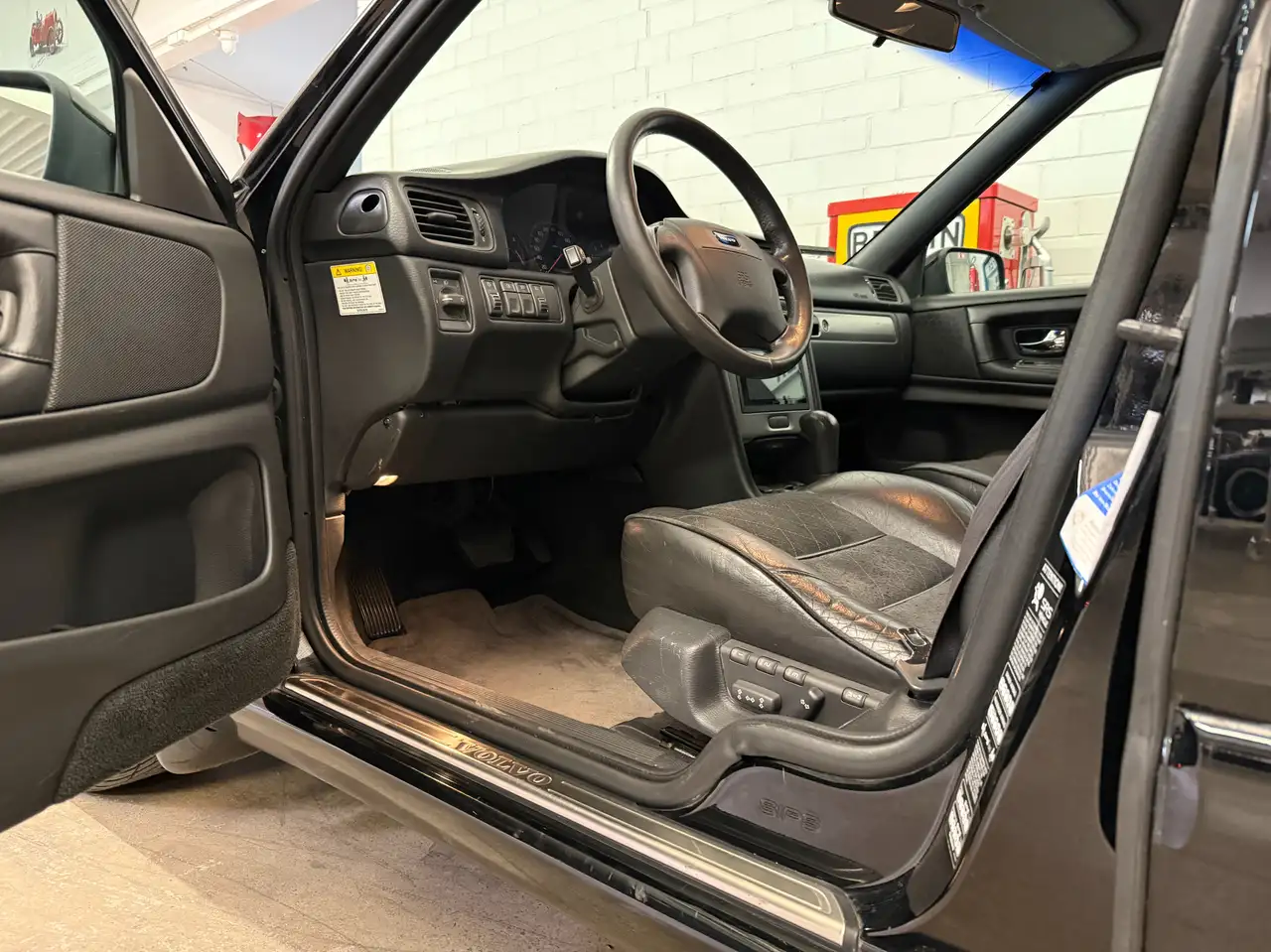 Volvo V70 R, foto 6