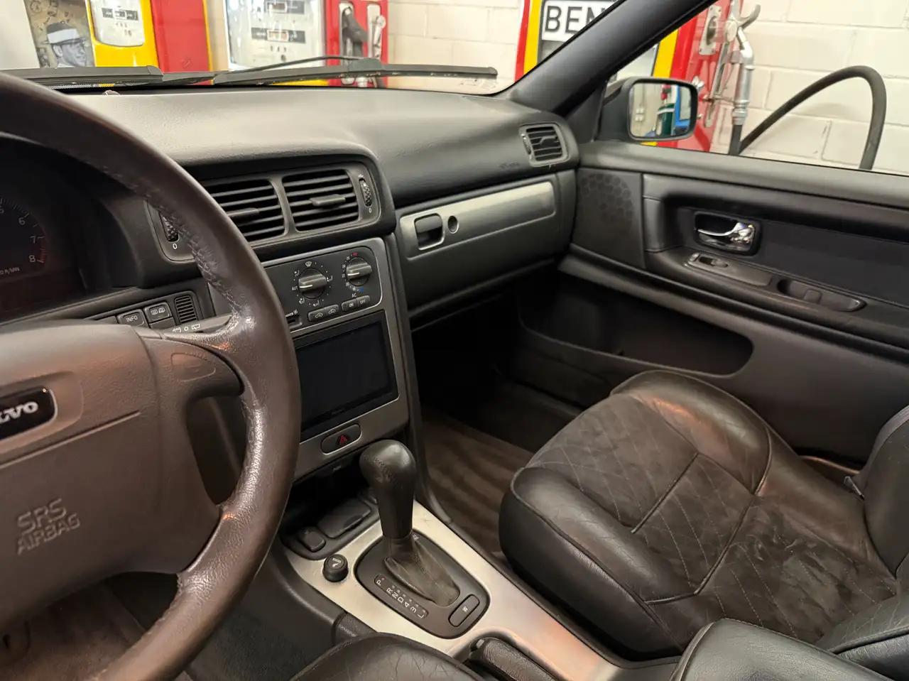 Volvo V70 R, foto 10
