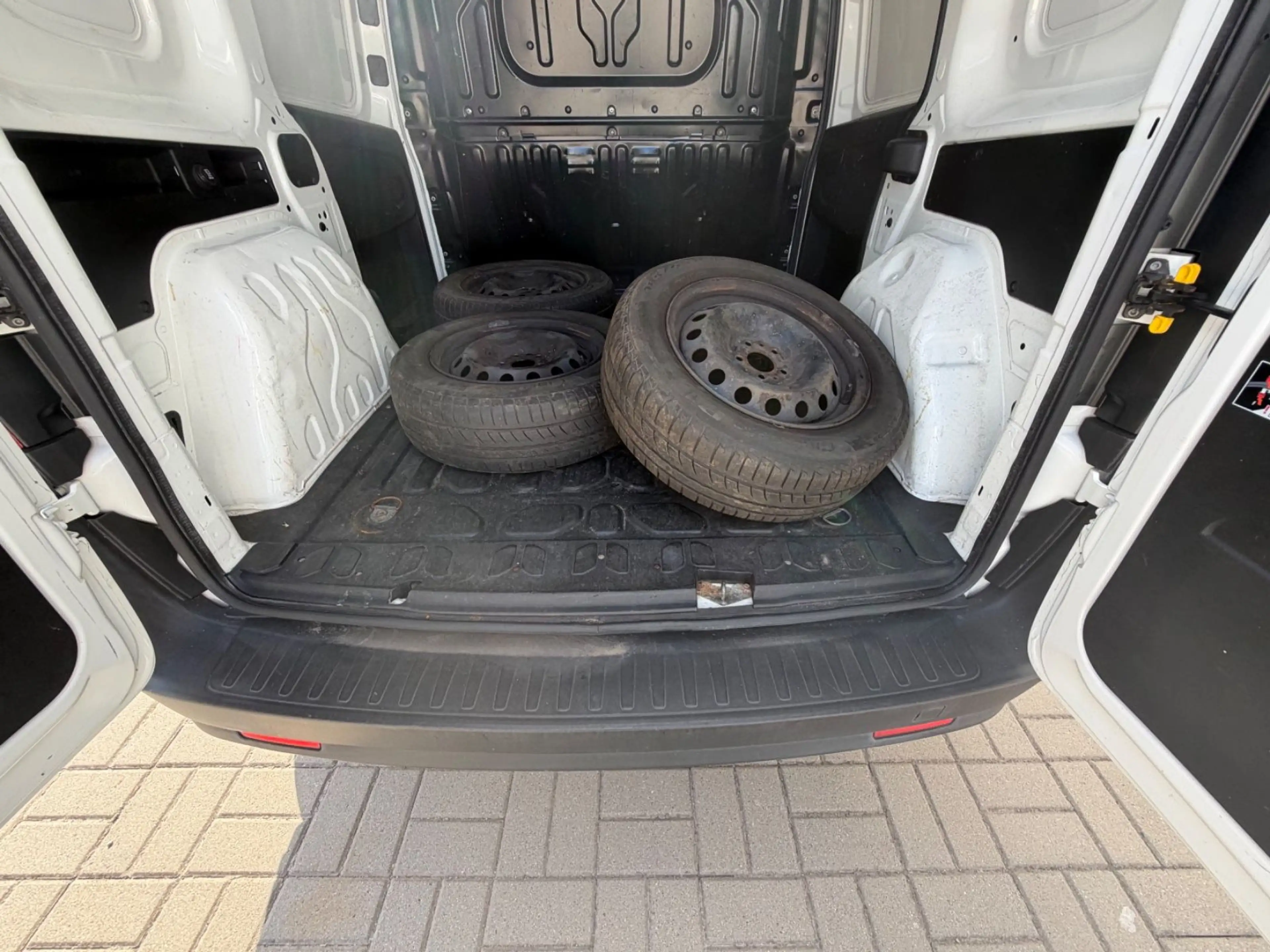 Fiat Doblo Doblò SX Kasten — photo 15