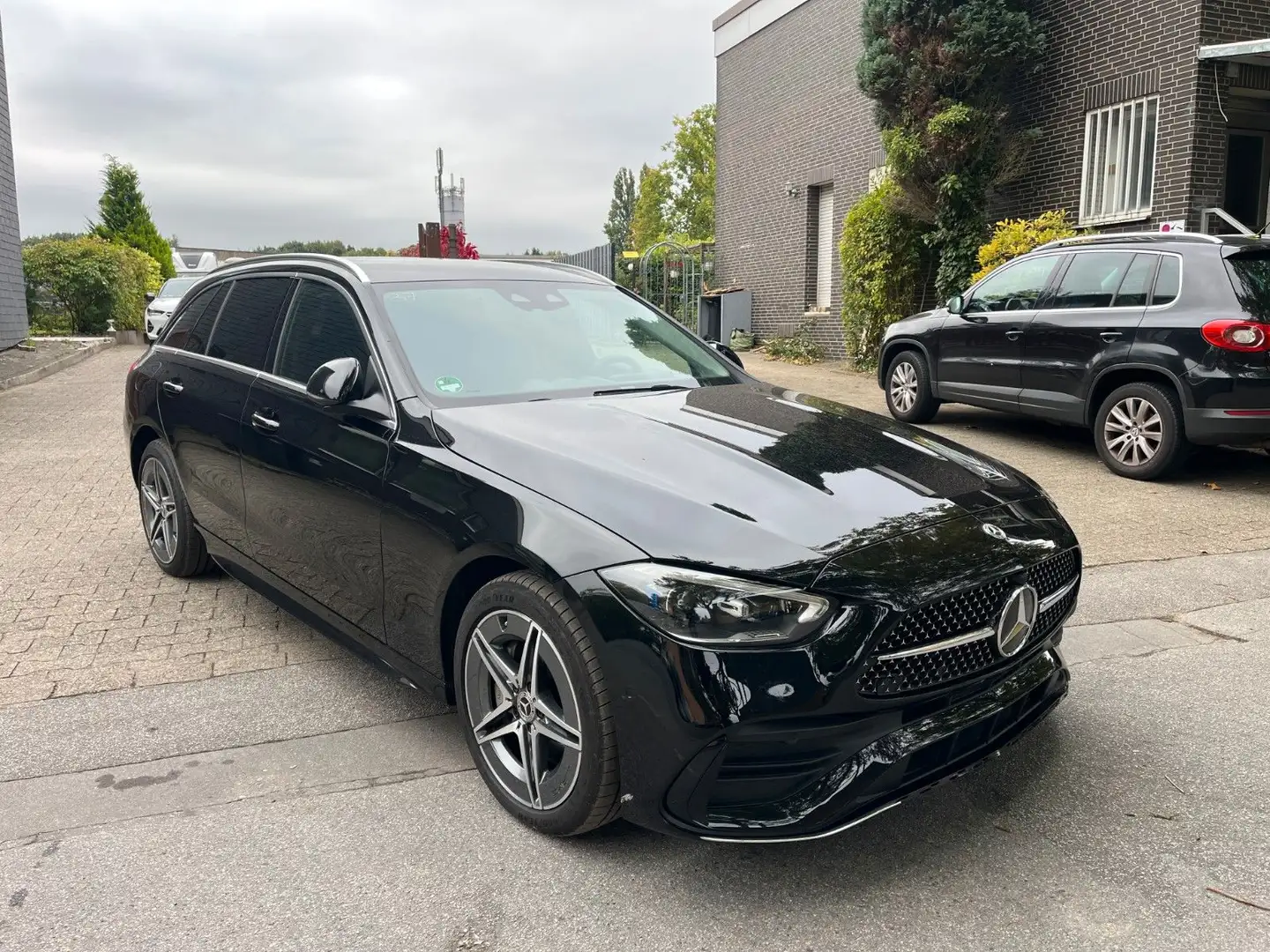 Mercedes-Benz C 300 T de AMG LINE KAMERA WIDESCREEN NAVI Schwarz - 1