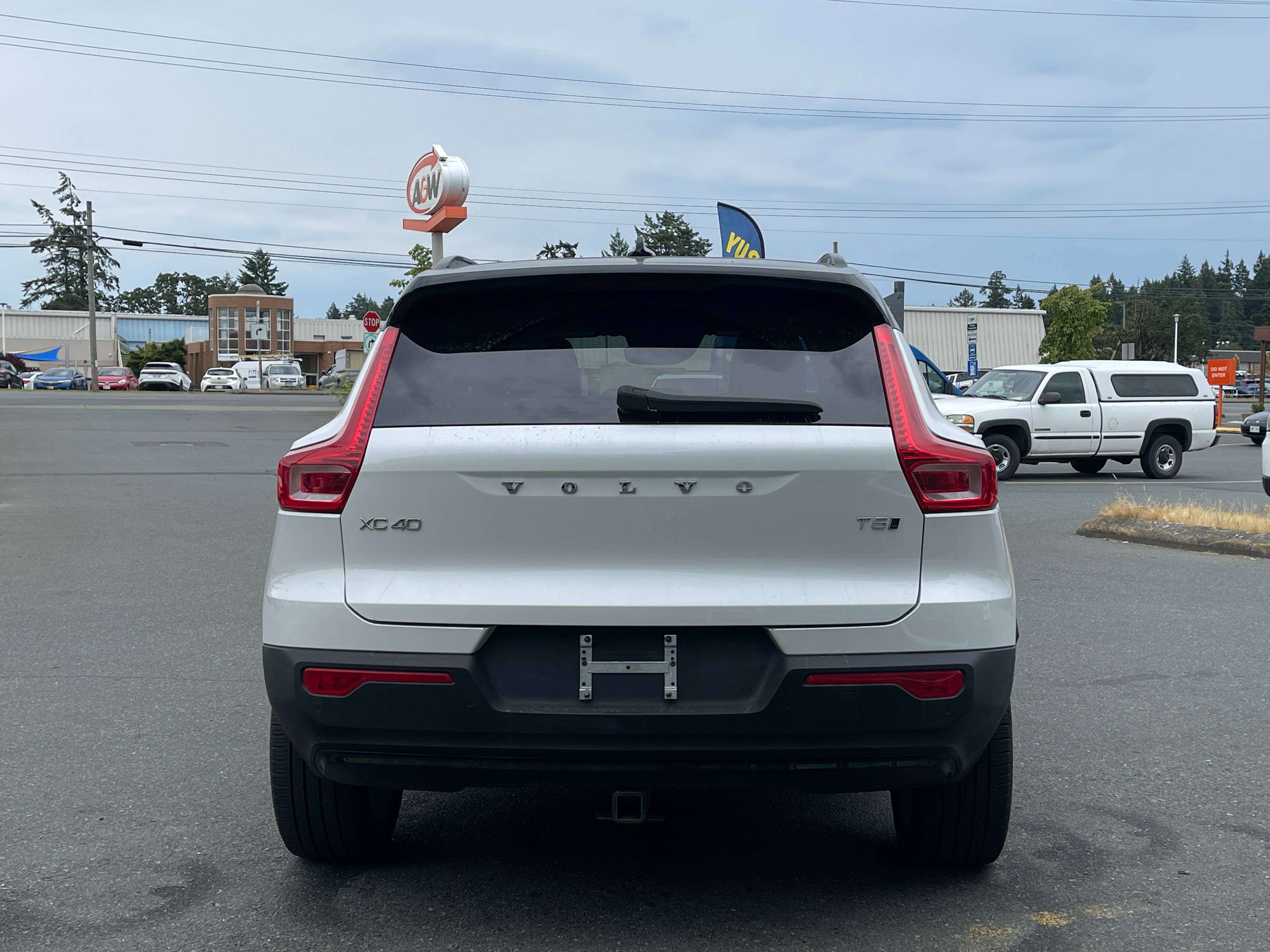 2021 Volvo XC40
