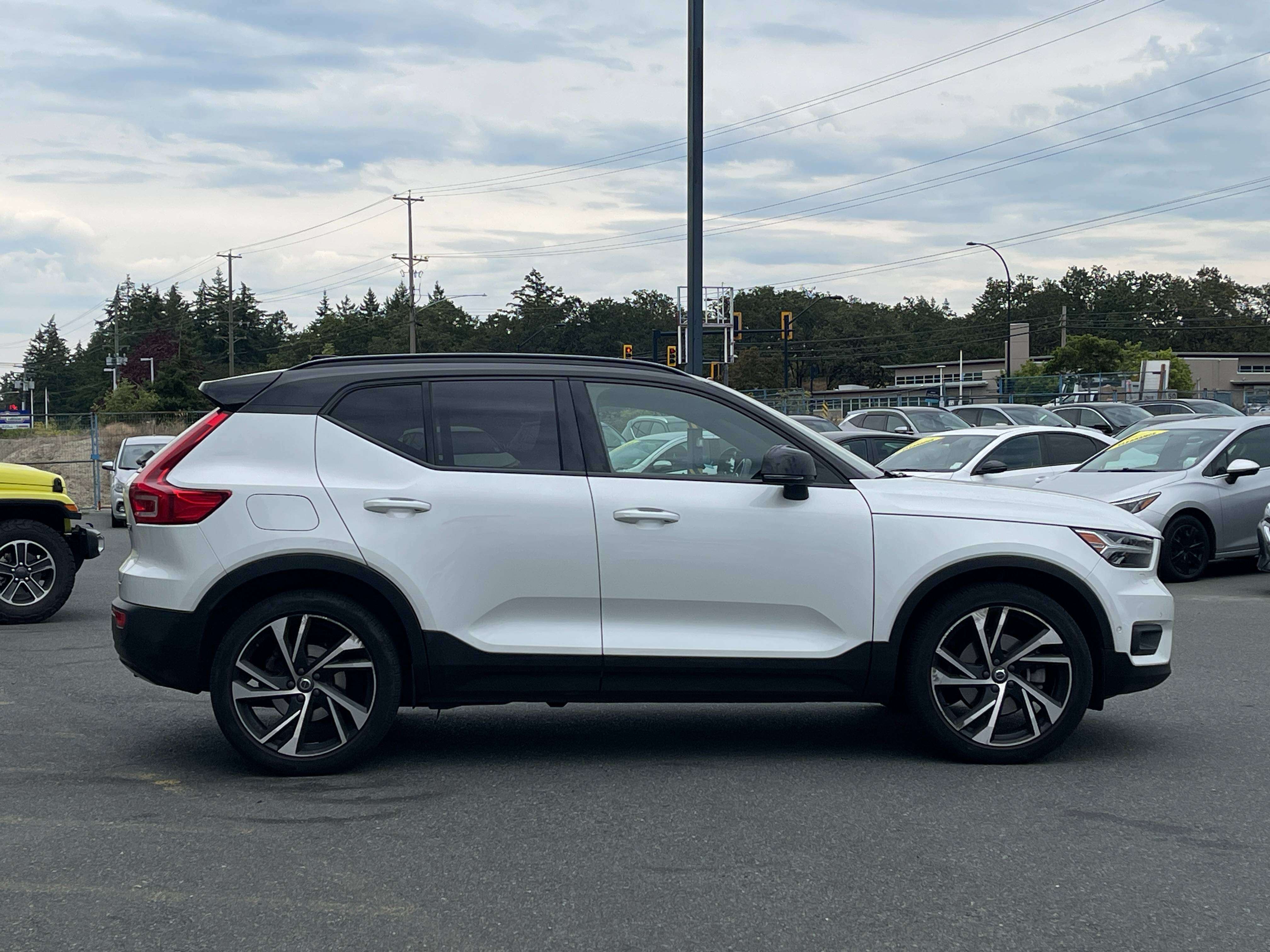 2021 Volvo XC40