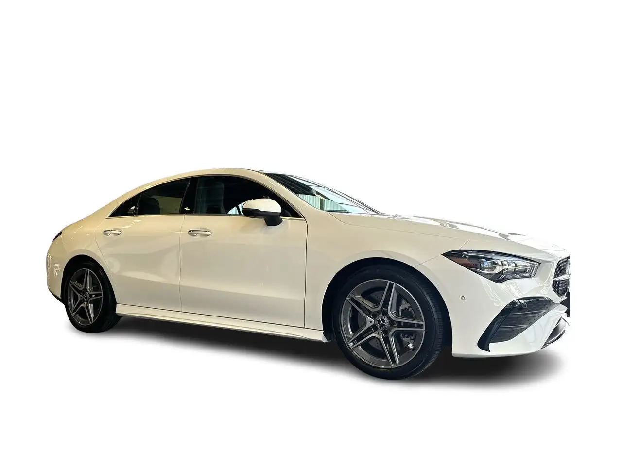 Mercedes-Benz CLA снимка Mercedes-Benz CLA