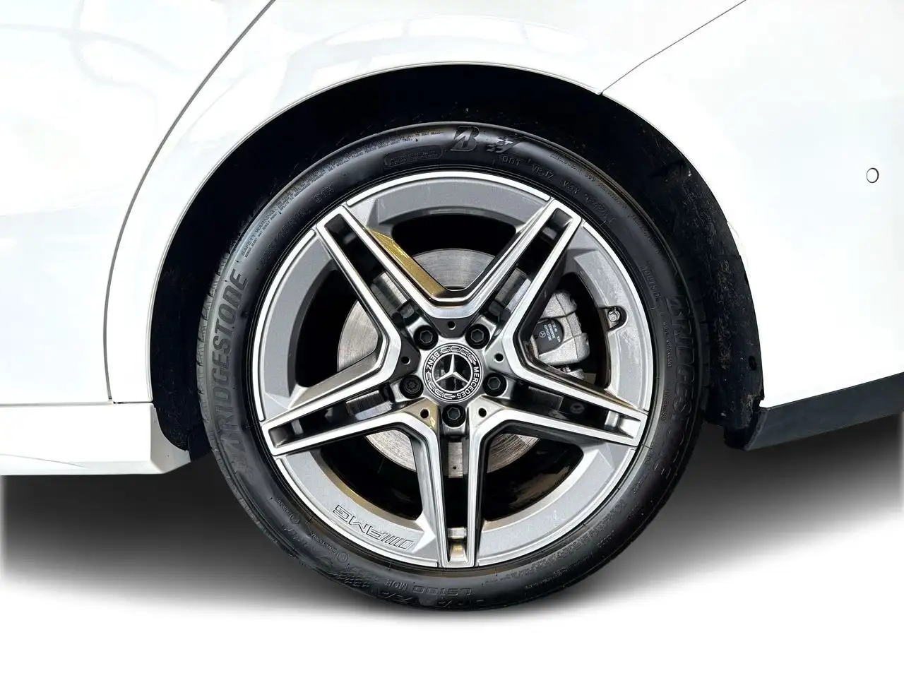 Mercedes-Benz CLA снимка Mercedes-Benz CLA