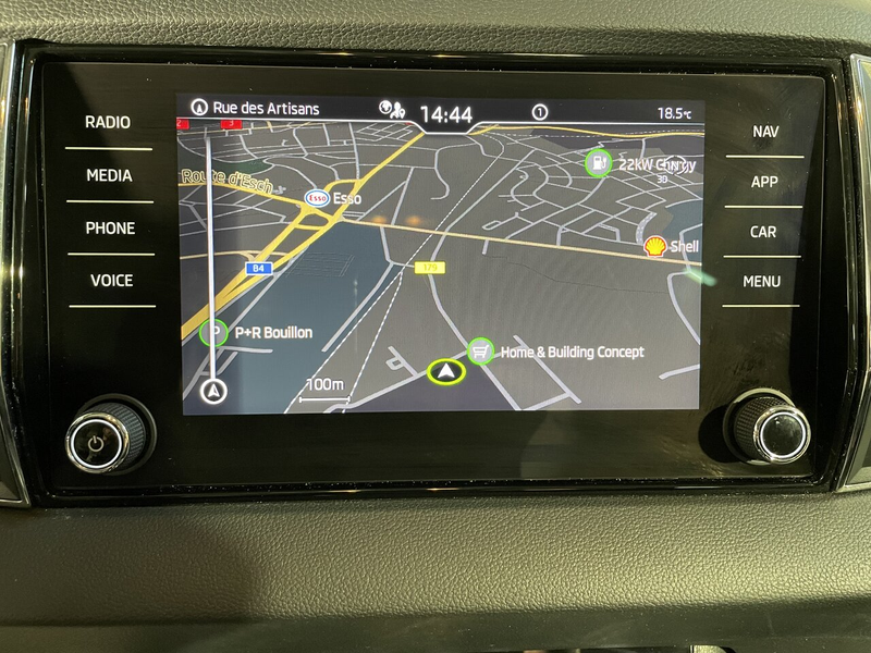 Skoda Karoq 2.0 TDI 115 DSG7 BUSINESS GPS CARPLAY — photo 4