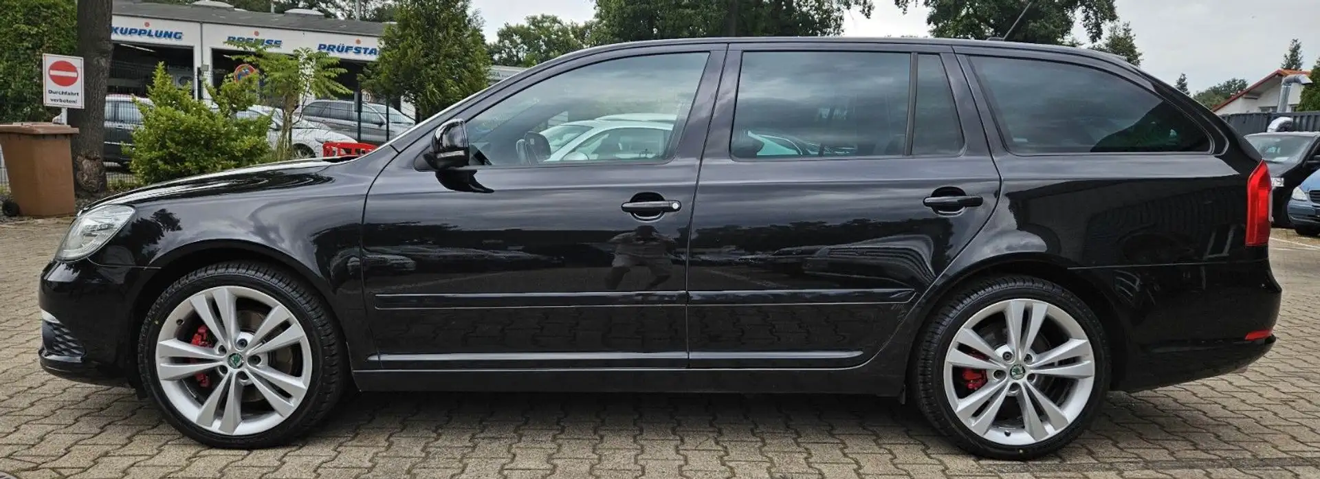 Skoda Octavia 2.0TDI Combi RS Navi Xenon PDC 1 Hand!!! Negro - 2