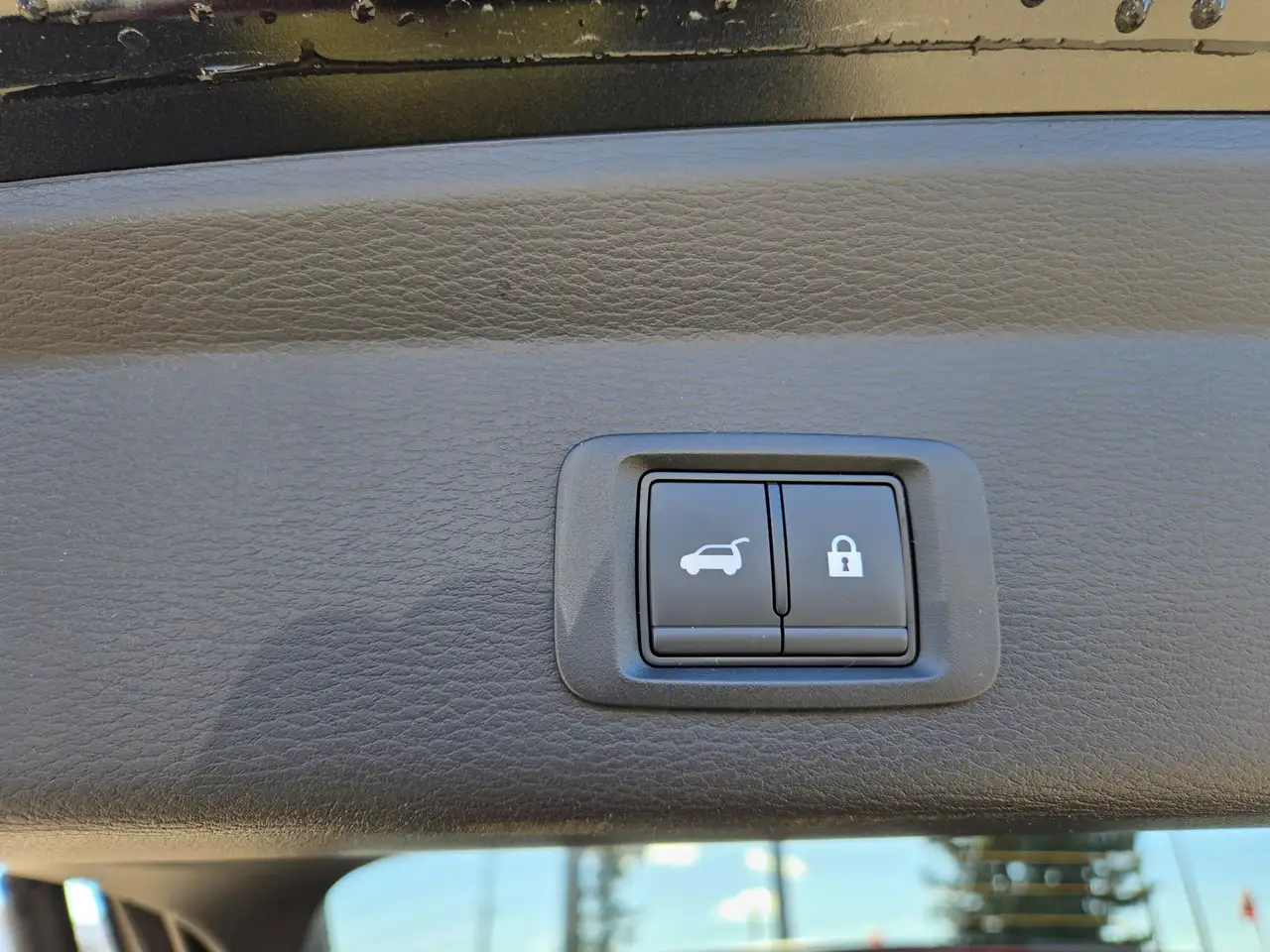 Mitsubishi Outlander снимка Mitsubishi Outlander