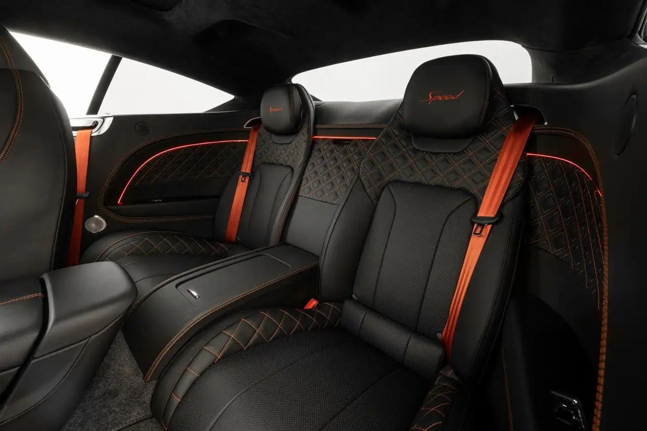 Bentley Continental GT 2022 — фото 15