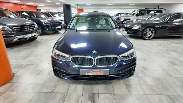 BMW 5 Series view 2