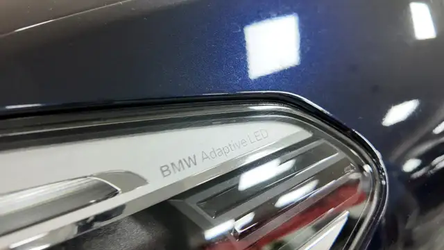 BMW 5 Series view 11