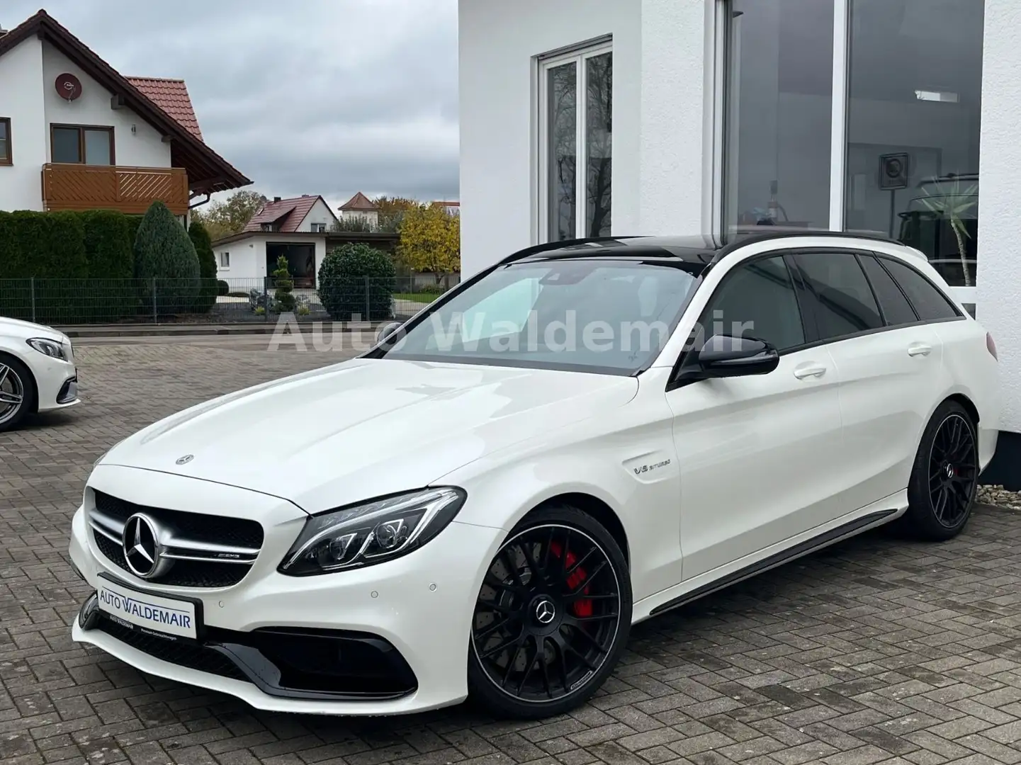 Mercedes-Benz C 63 AMG C 63 S AMG Burmester Kamera Drivers Package Blanc - 1