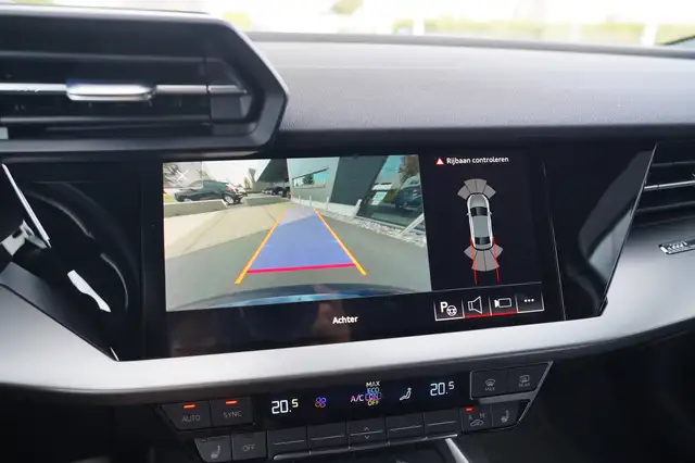 Audi A3 view 24