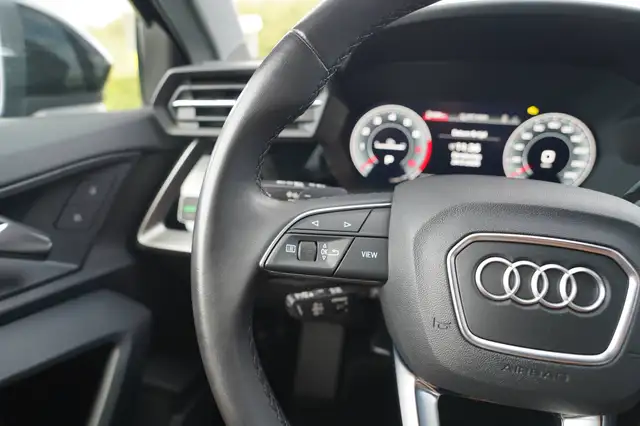 Audi A3 view 16