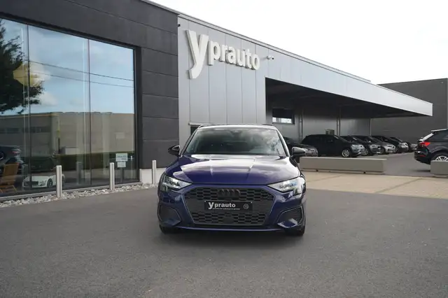 Audi A3 view 4