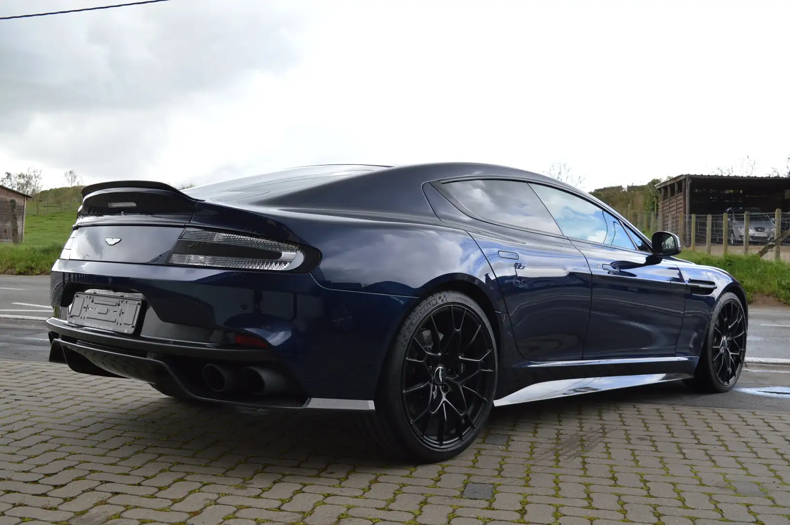 Aston Martin Rapide AMR 1 des 210 exemplaires 6.0 V12 - 604 ch Azul - 2