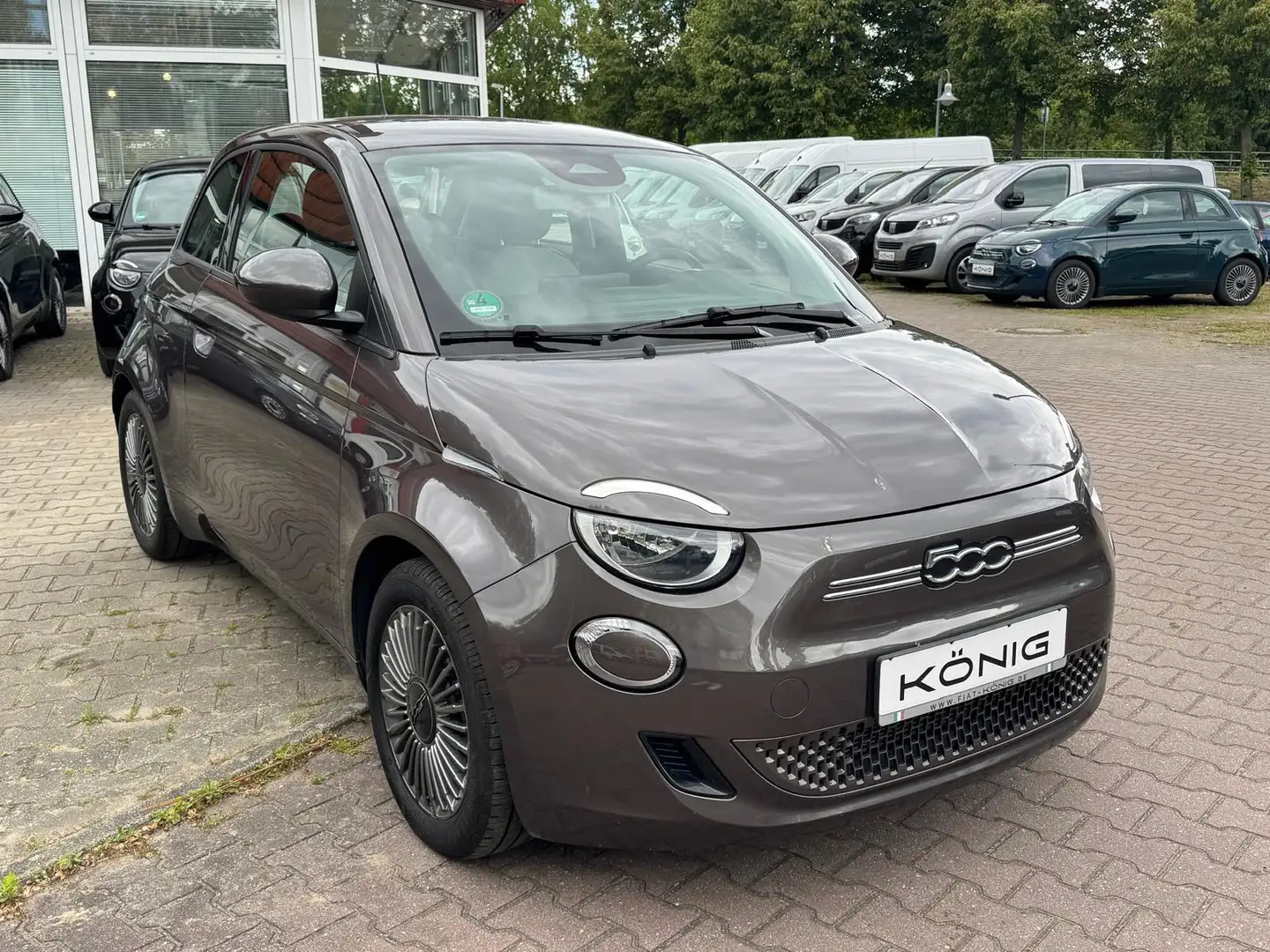 Fiat 500e ICON 42kWh KLIMA*NAVI*PDC*CARPLAY Grau - 2