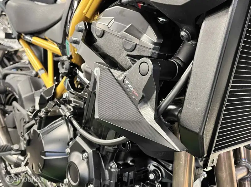 Kawasaki Z 900 - foto 8