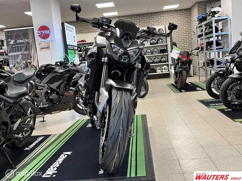 Kawasaki Z 900 - foto 3