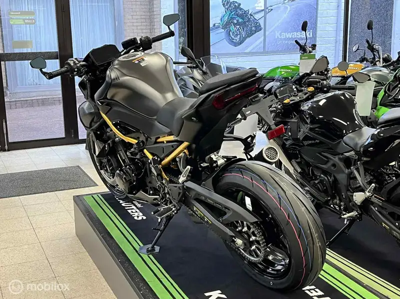 Kawasaki Z 900 - foto 4