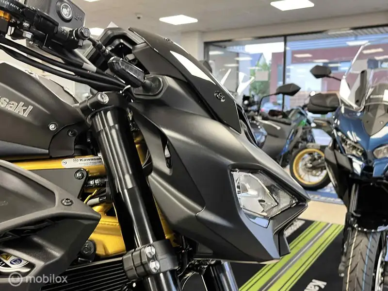 Kawasaki Z 900 - foto 6