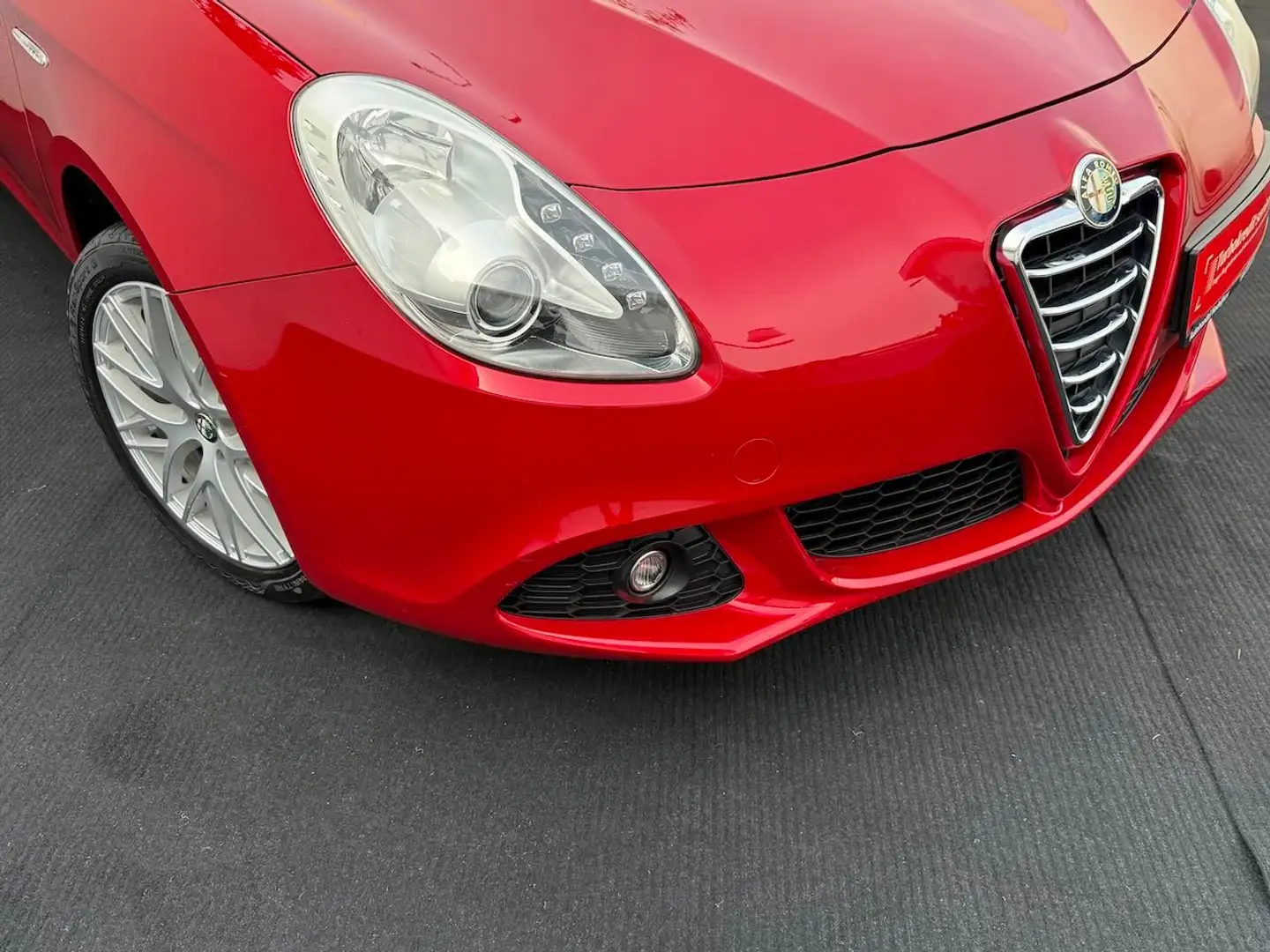 Alfa Romeo Giulietta Turismo Rot - 2