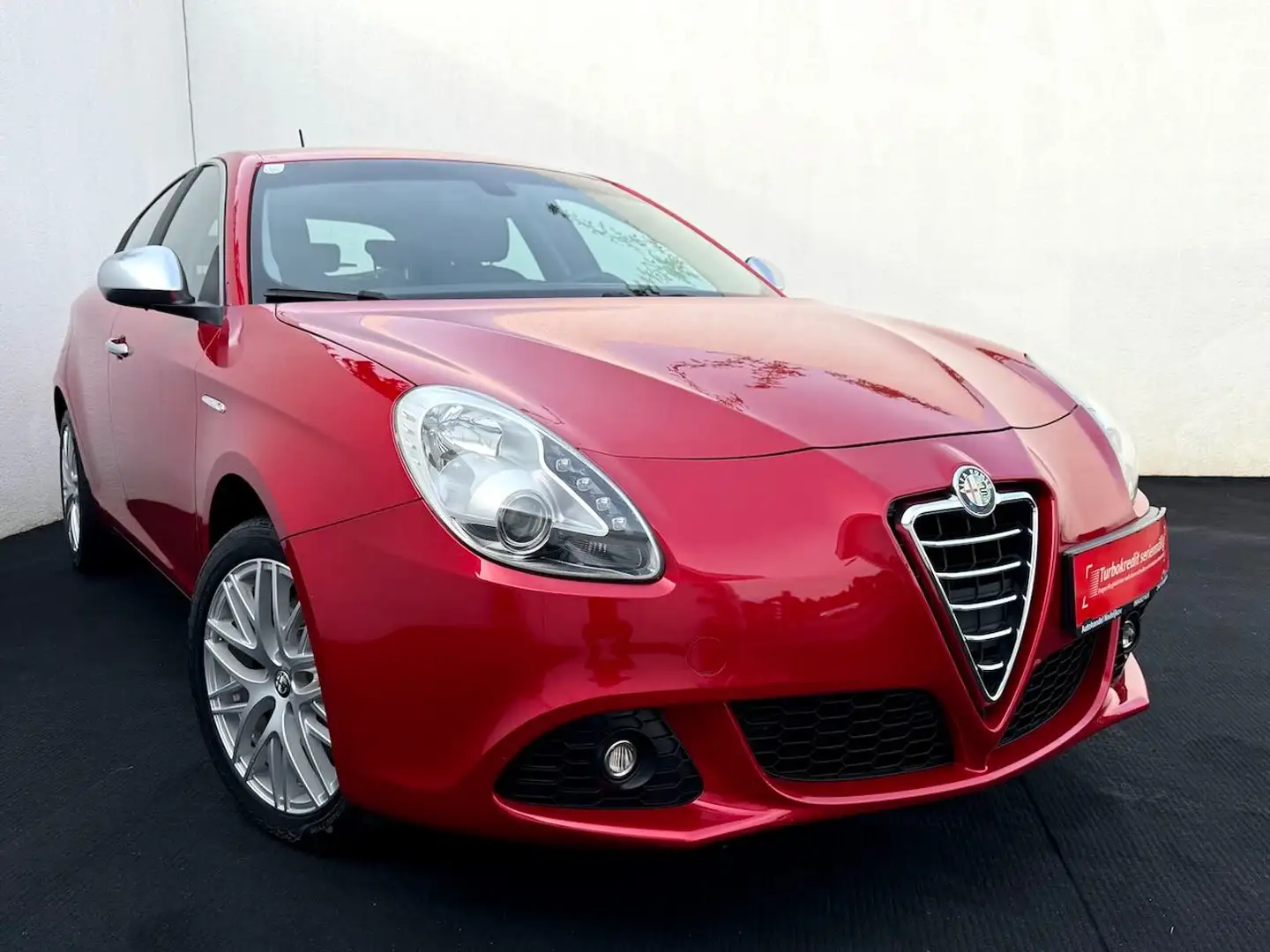 Alfa Romeo Giulietta Turismo Rot - 1