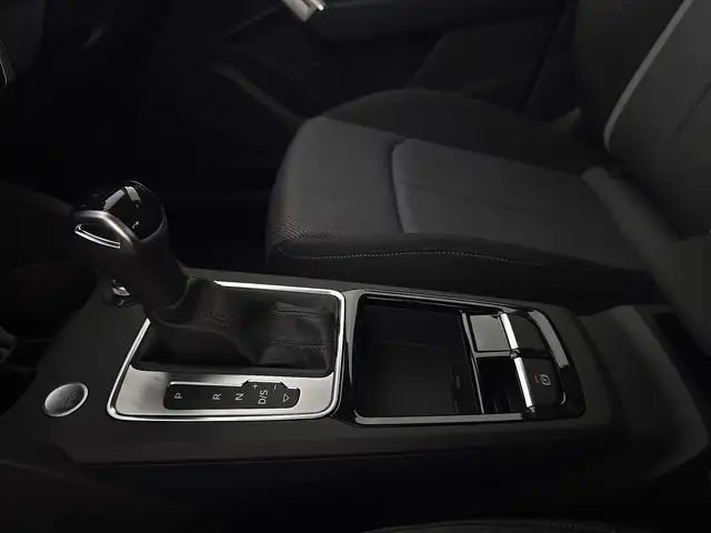 Audi Q2 view 12