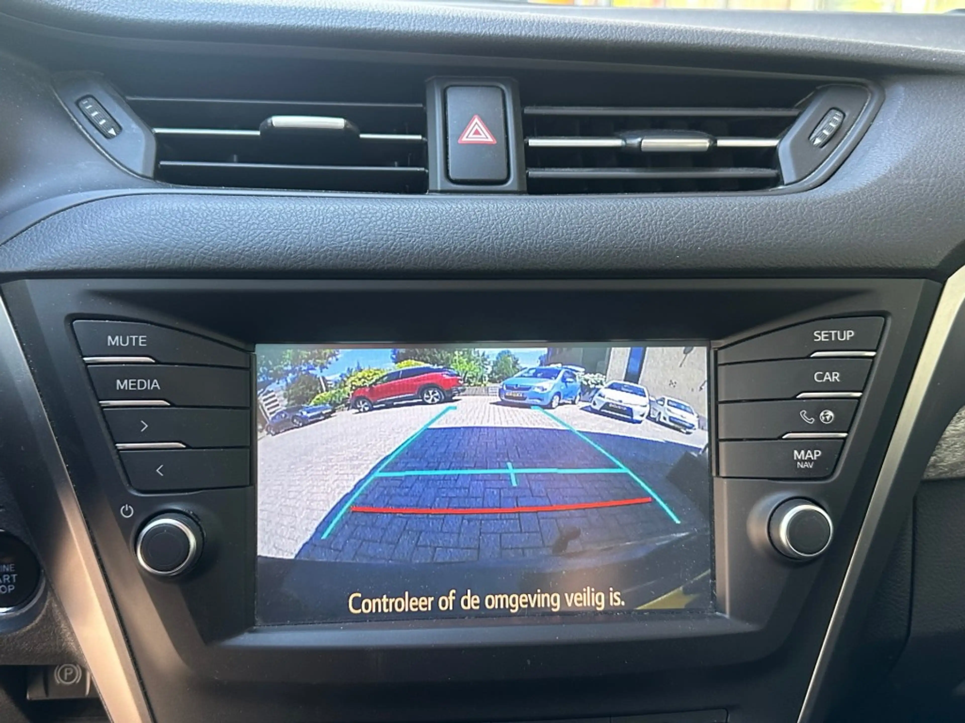 Toyota Avensis 1.8 VVT-I Premium Navi Leder Panorama AUTOMAAT DEF — photo 20