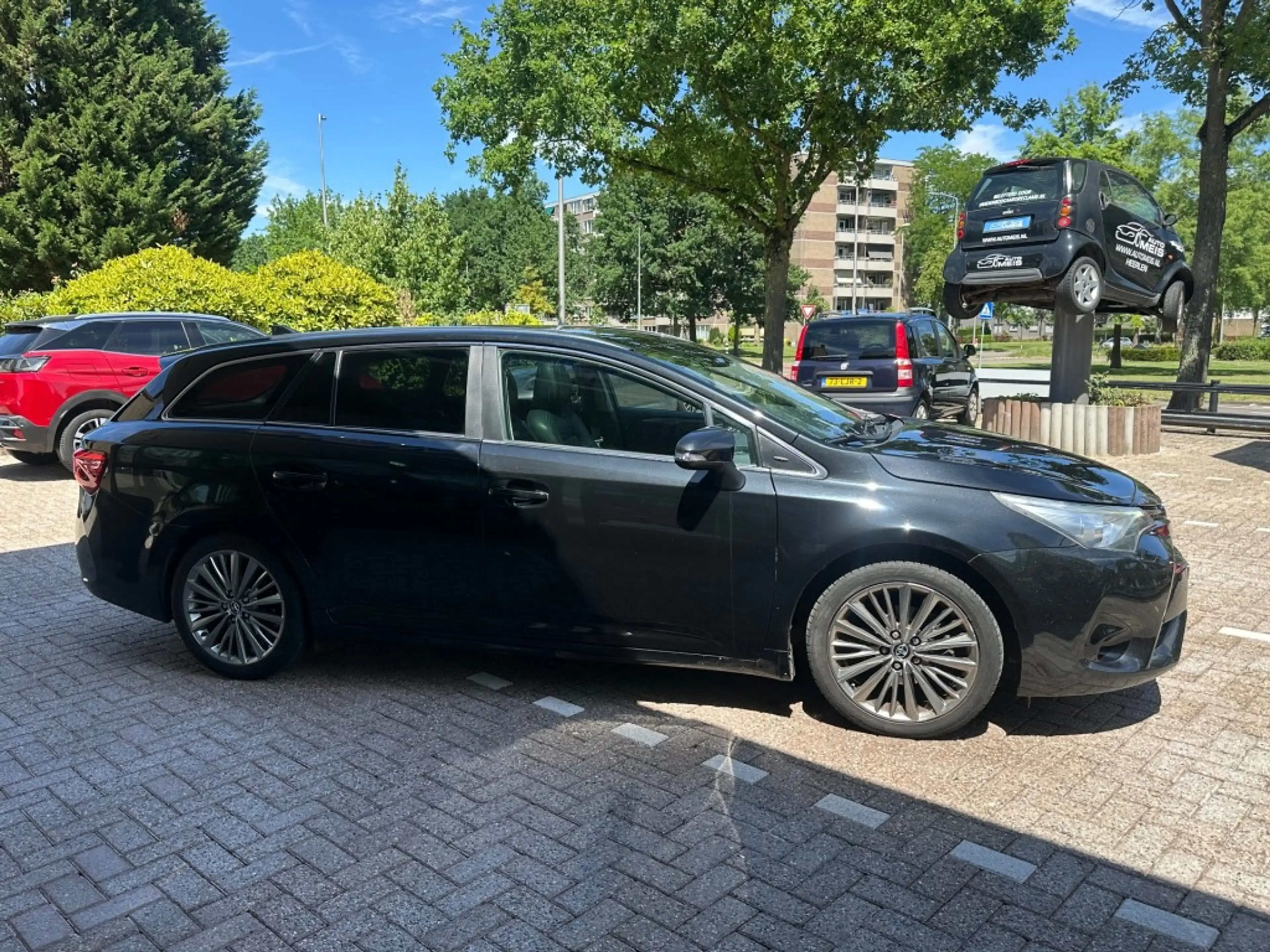 Toyota Avensis 1.8 VVT-I Premium Navi Leder Panorama AUTOMAAT DEF — photo 6