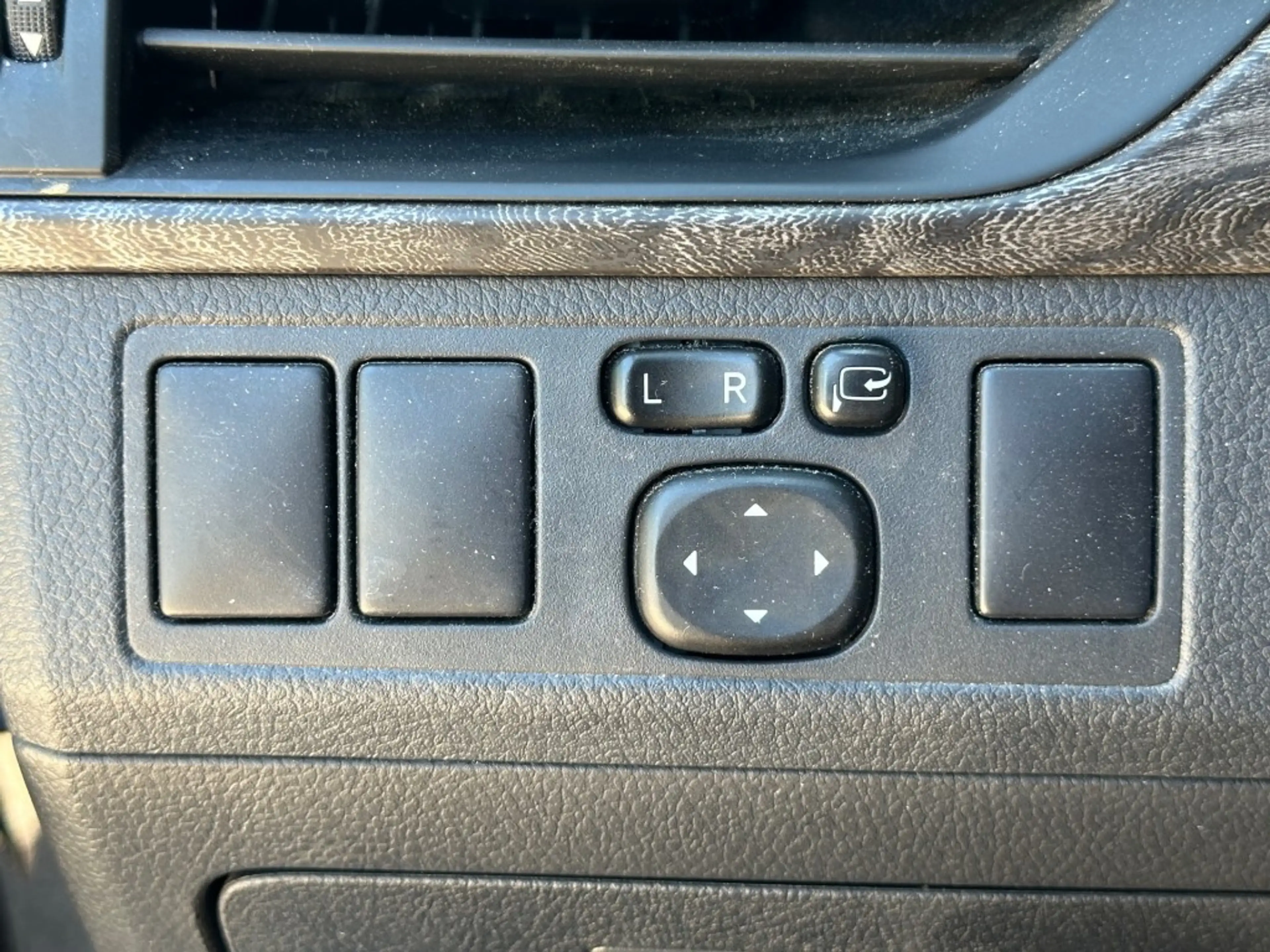Toyota Avensis 1.8 VVT-I Premium Navi Leder Panorama AUTOMAAT DEF — photo 27