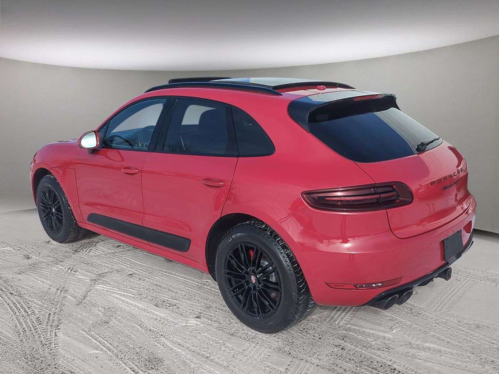 2017 Porsche Macan GTS; 360 HP!! LEATHER, WINTER/SUMMER TIRES/RIMS, P alt 4