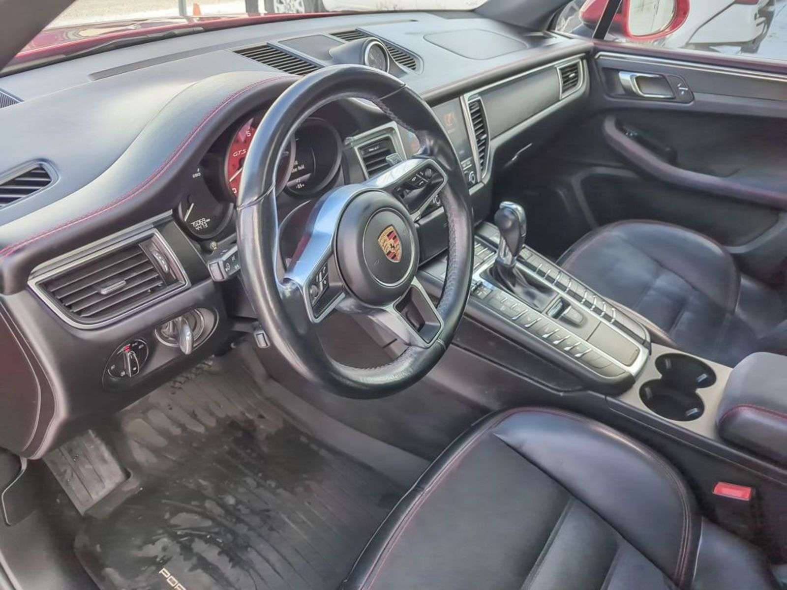 2017 Porsche Macan GTS; 360 HP!! LEATHER, WINTER/SUMMER TIRES/RIMS, P thumb 13